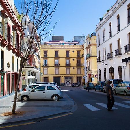 Apartamento Puerta del Arenal II Sevilla Exterior foto