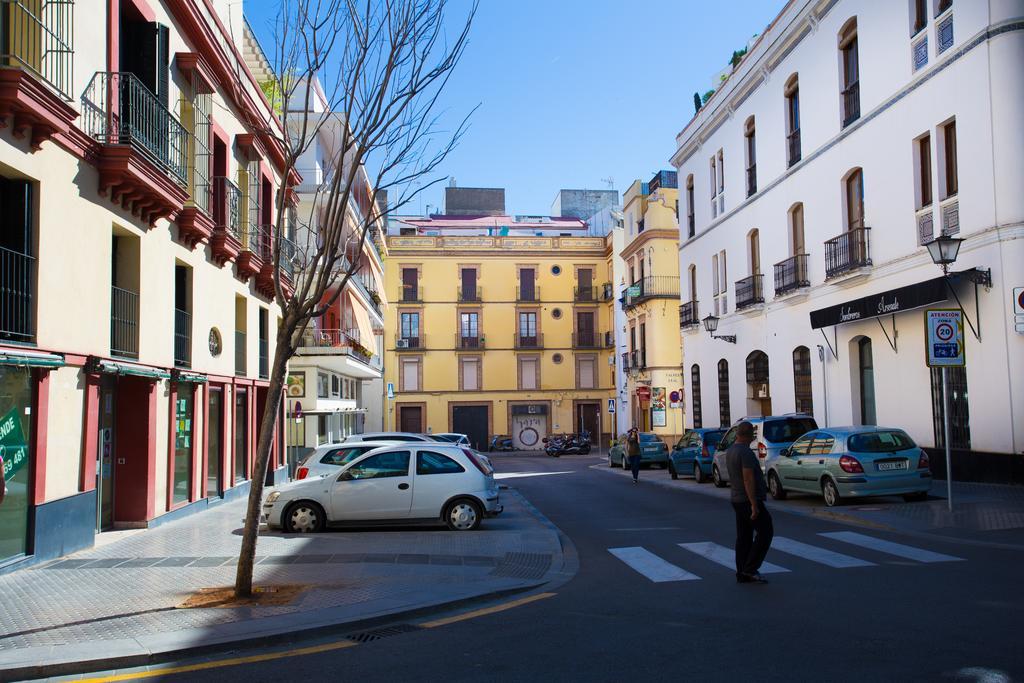 Apartamento Puerta del Arenal II Sevilla Exterior foto